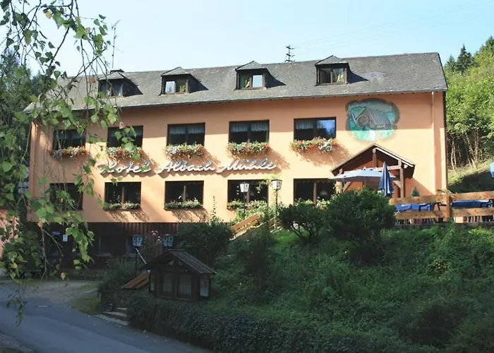 Waldhotel Albachmühle mit Albacher Stuben