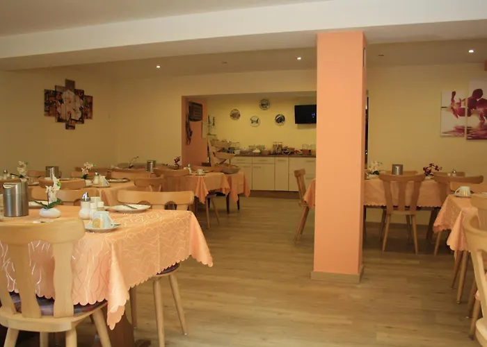 Waldhotel Albachmühle mit Albacher Stuben