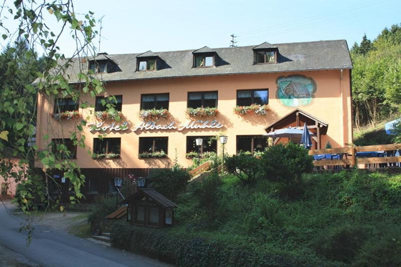 Hotel Waldhotel Albachmühle Mit Albacher Stuben Wasserliesch
