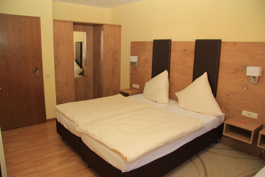 Waldhotel Albachmuehle Mit Albacher Stuben Hotel Wasserliesch