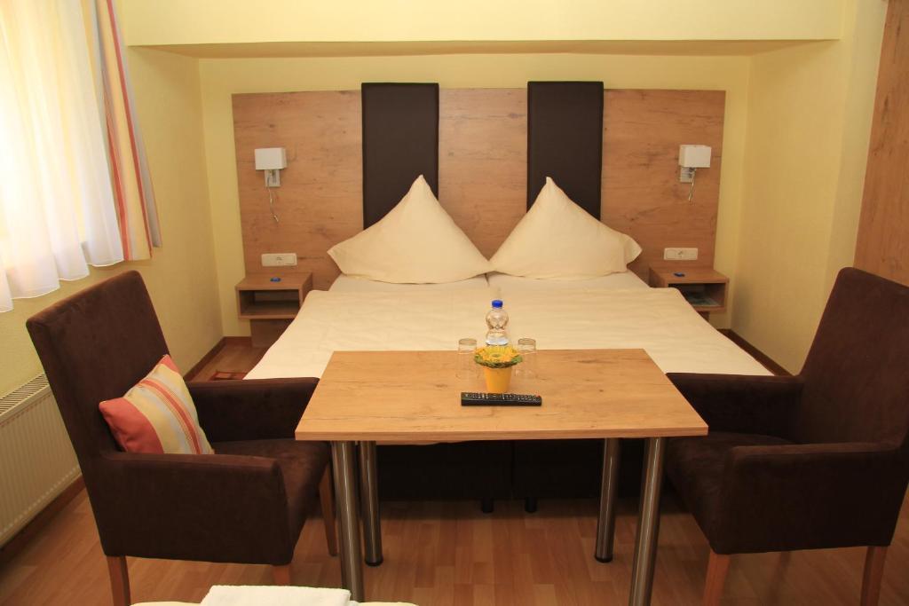 Waldhotel Albachmuehle Mit Albacher Stuben Wasserliesch
