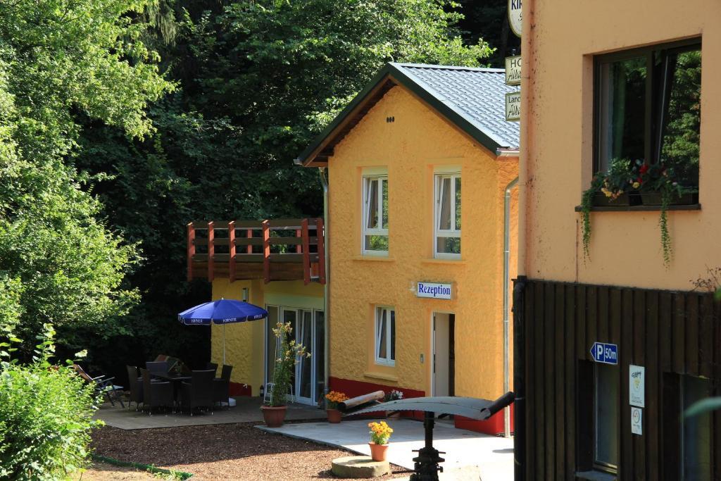 Waldhotel Albachmuehle Mit Albacher Stuben Hotel Wasserliesch